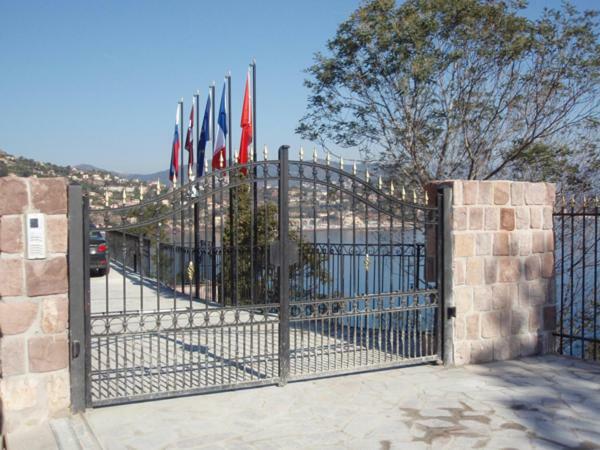 Villas And Suites La Coraillere Resort Théoule-sur-Mer Εξωτερικό φωτογραφία